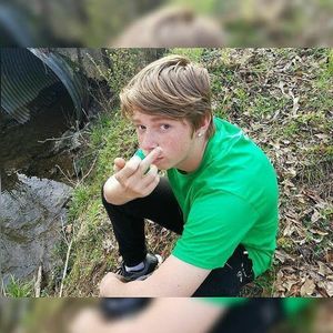 Meet your Posher, Devlin